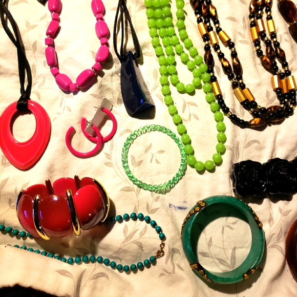 20 Vintage 50s-60s jewelry items - Picture 7 of 8